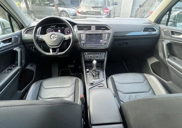 Volkswagen Tiguan cena 99900 przebieg: 81000, rok produkcji 2017 z Glinojeck małe 466